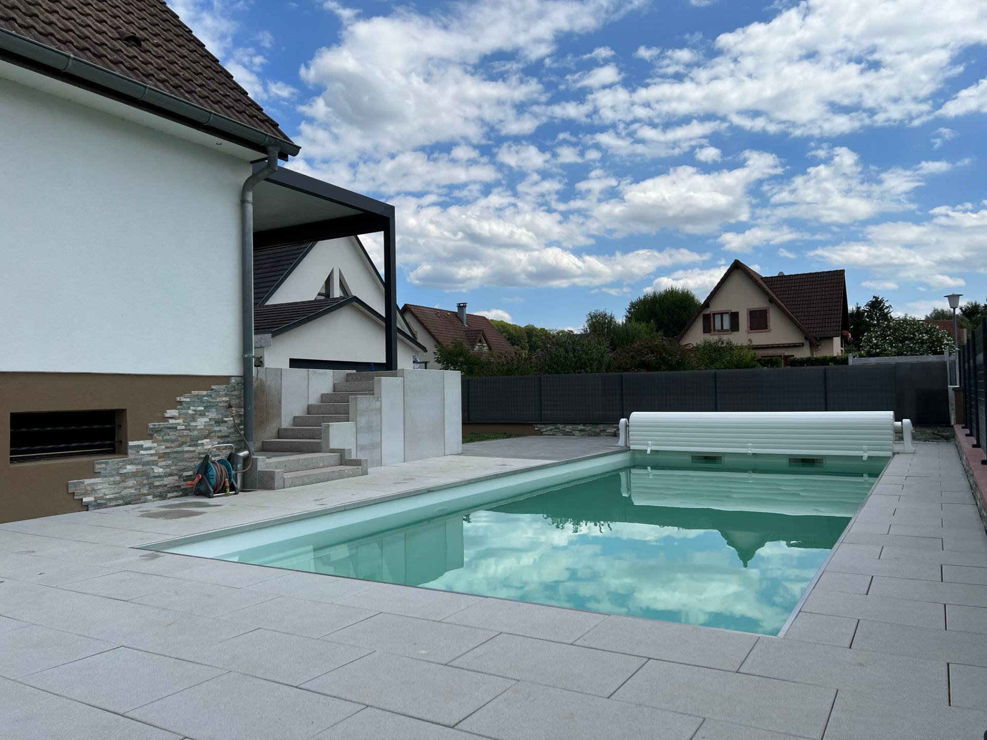 Piscine à coque ou béton : que choisir ? Guebwiller